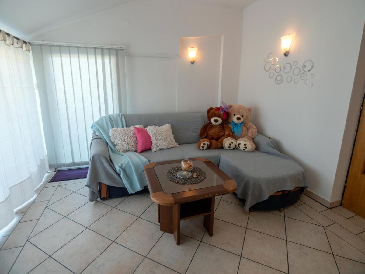 Apartments Rezek Supetarska Draga Extérieur photo