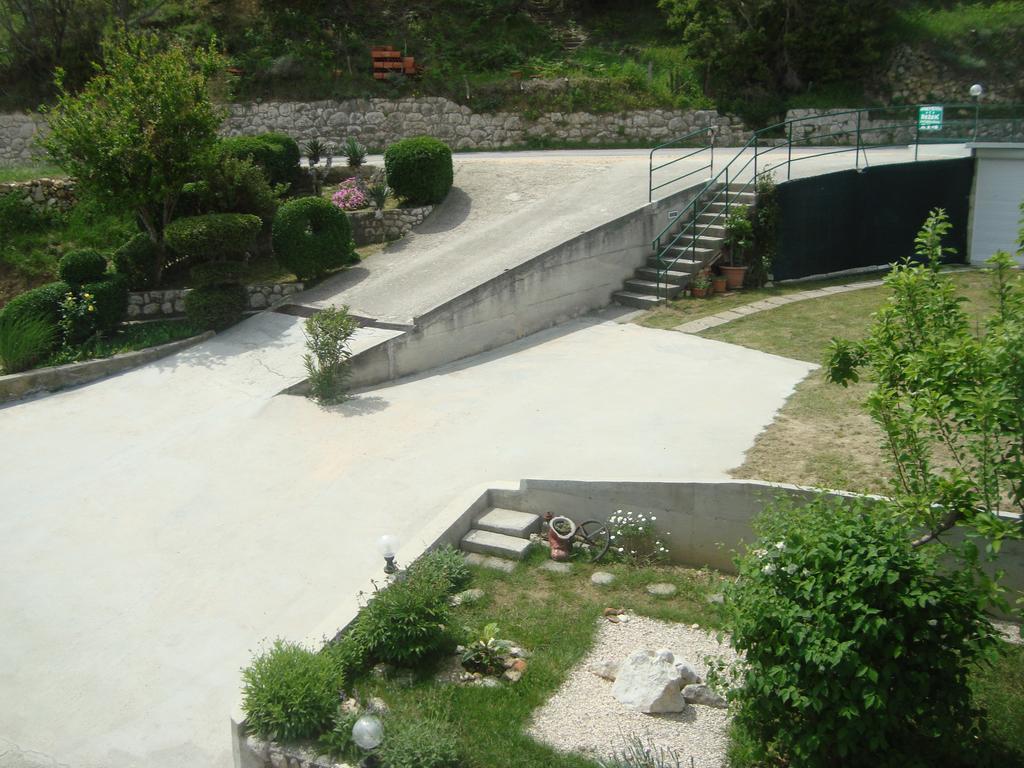 Apartments Rezek Supetarska Draga Extérieur photo