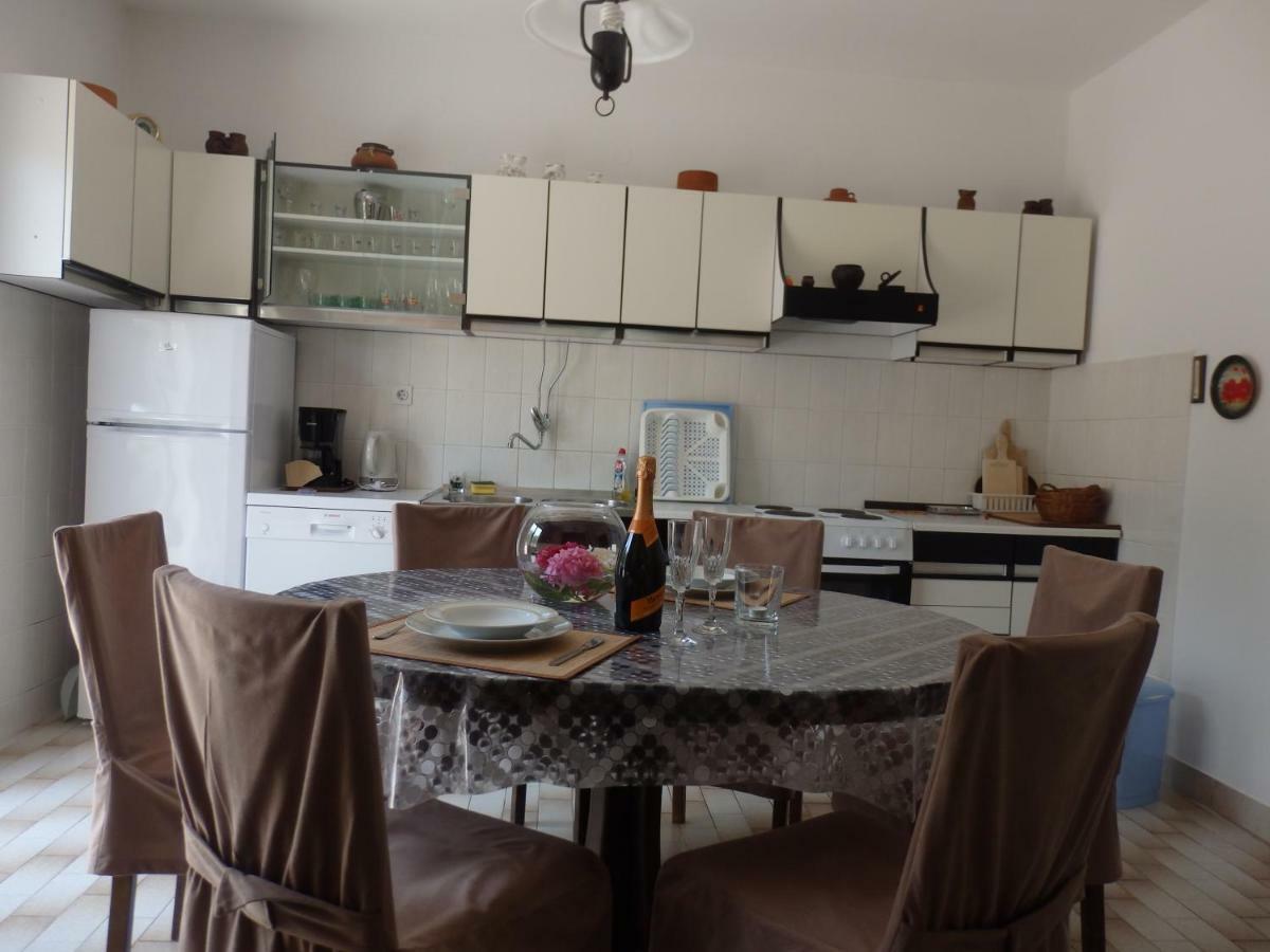 Apartments Rezek Supetarska Draga Extérieur photo